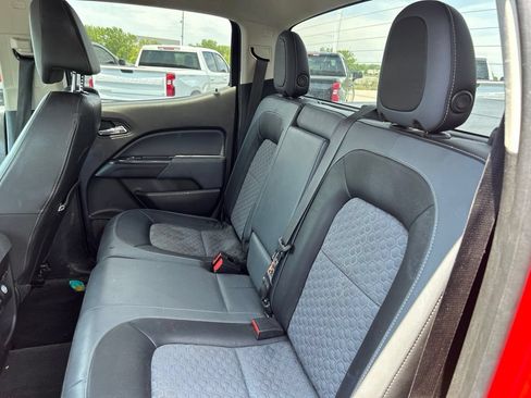Used 2015 Chevrolet Colorado Z71 RWD image 33