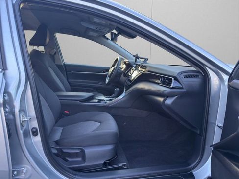 Used 2020 Toyota Camry LE image 13