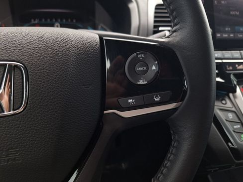 Used 2023 Honda Odyssey Touring image 19