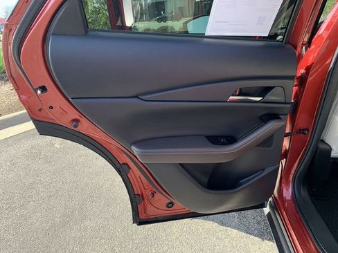 Used 2022 MAZDA CX-30 AWD 2.5 S w/ Premium Package image 15