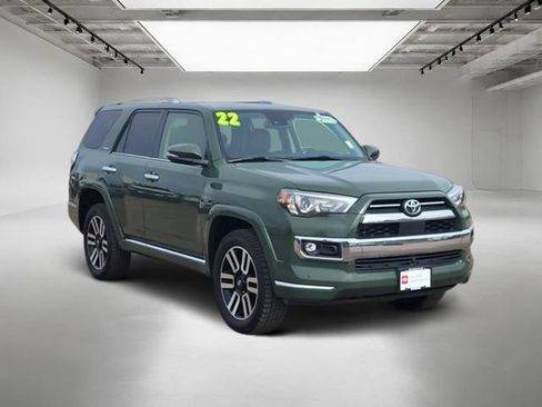 Used 2022 Toyota 4Runner Limited AWD/4WD image 9