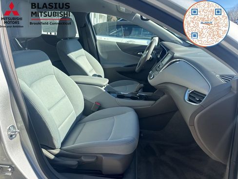 Used 2018 Chevrolet Malibu Hybrid FWD image 38