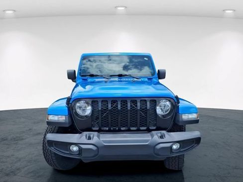 Used 2021 Jeep Gladiator Sport AWD/4WD image 3