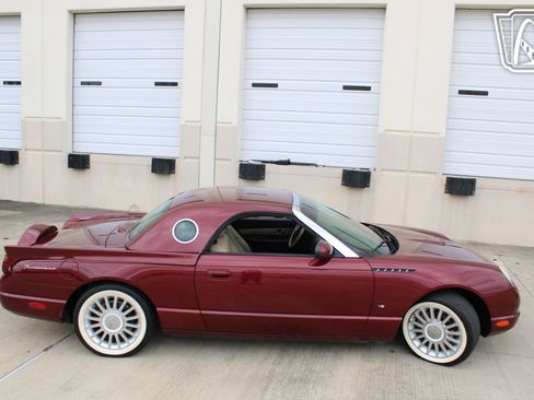 Used 2004 Ford Thunderbird RWD image 36