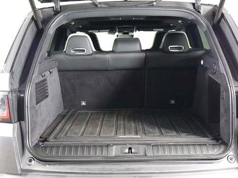 Used 2022 Land Rover Range Rover Sport SVR image 24