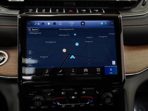 Used 2024 Jeep Grand Cherokee L Summit image 33