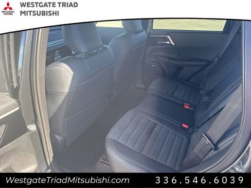 New 2026 Mitsubishi Outlander SE AWD/4WD image 6
