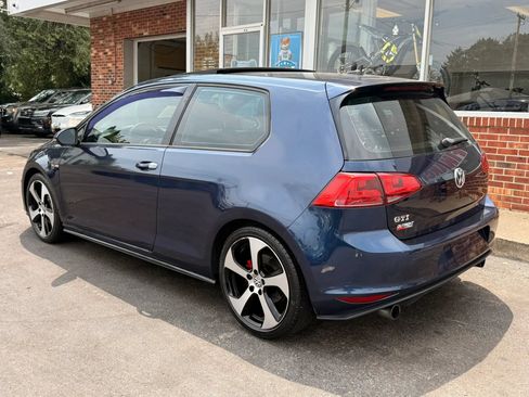 Used 2015 Volkswagen GTI SE FWD image 2