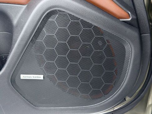 Used 2018 Subaru Outback 2.5i Touring image 33