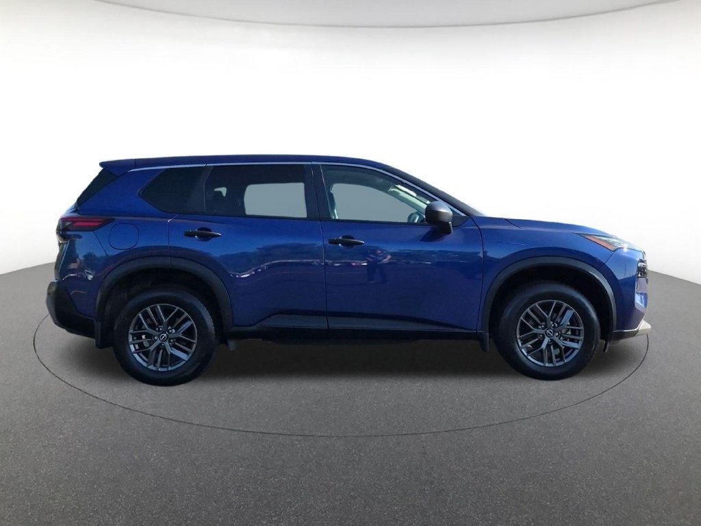 Used 2022 Nissan Rogue S FWD image 4