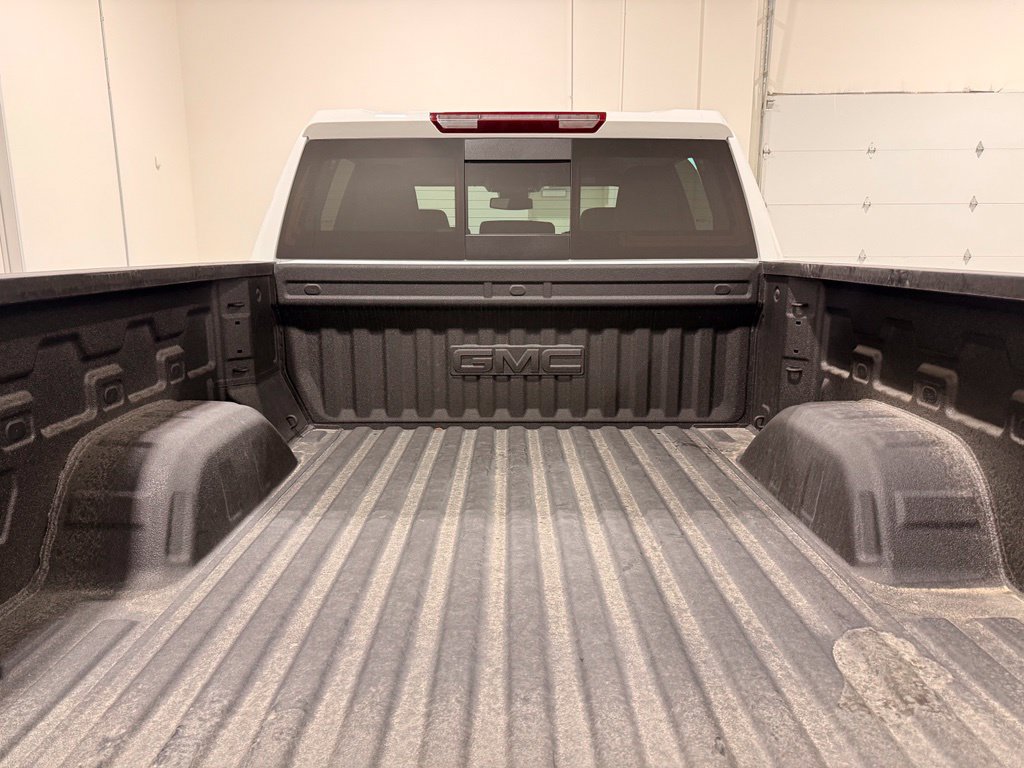 Used 2026 GMC Sierra 1500 SLT AWD/4WD image 10