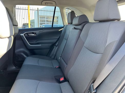 Used 2025 Toyota RAV4 XLE image 24