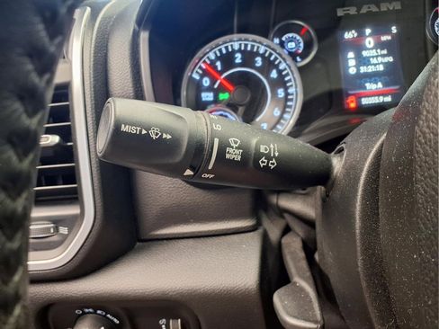 Used 2020 RAM 1500 Big Horn AWD/4WD image 19