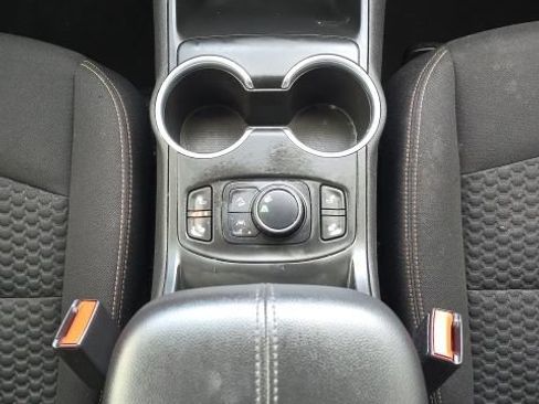 Used 2021 GMC Terrain SLE w/ Driver Convenience Package image 35