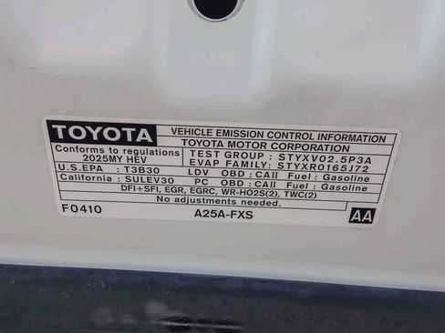 Used 2025 Toyota Camry XSE FWD image 27