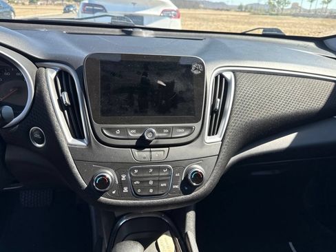 Used 2023 Chevrolet Malibu LT FWD image 15