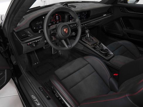 Used 2026 Porsche 911 GT3 image 42