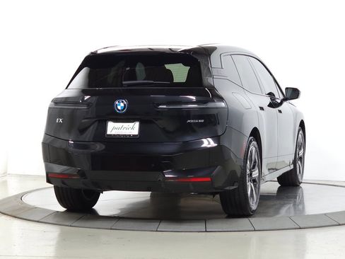 Used 2024 BMW iX xDrive50 AWD/4WD image 11