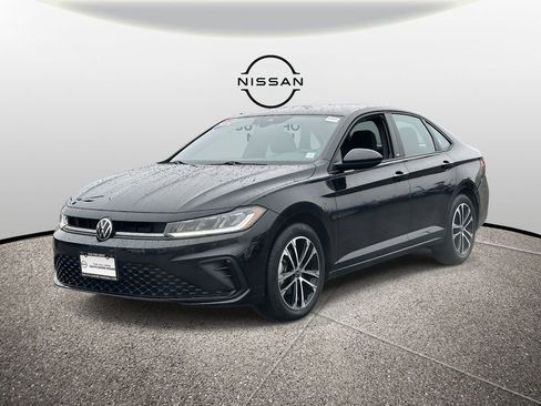 Used 2025 Volkswagen Jetta Sport image 8