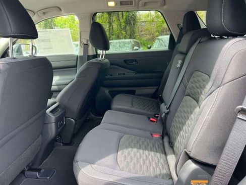 New 2026 Nissan Pathfinder SV AWD/4WD image 11