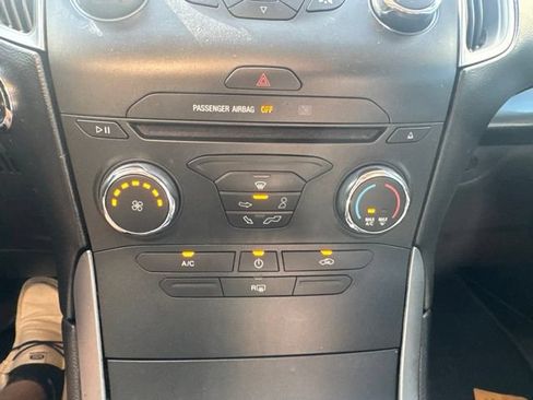 Used 2016 Ford Edge SE AWD/4WD image 18