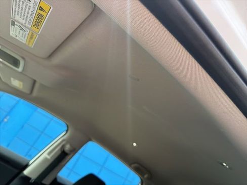 Used 2025 Honda HR-V LX image 12