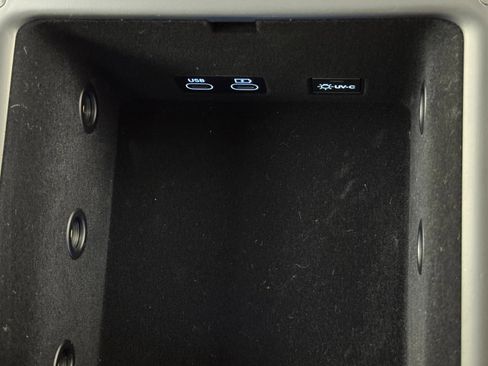 Used 2023 Genesis G90 3.5T image 49