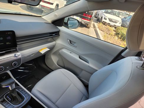 New 2026 Hyundai Kona SE image 18