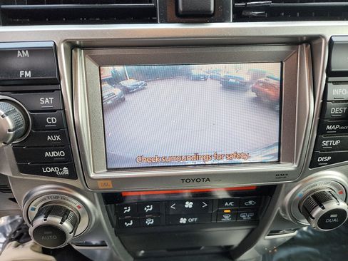 Used 2011 Toyota 4Runner SR5 image 11