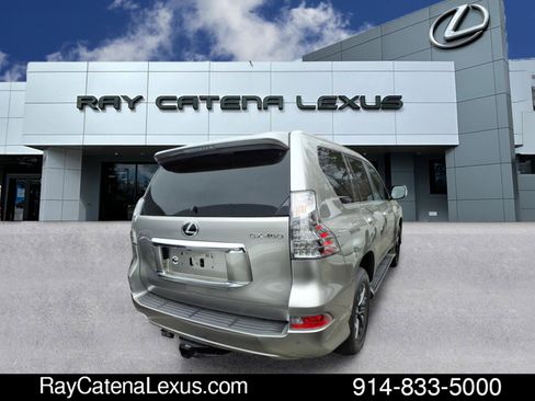 Certified 2023 Lexus GX 460 Premium w/ Premium Plus Package image 3