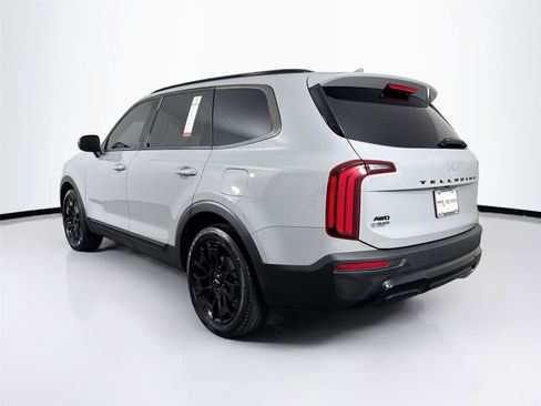 Used 2022 Kia Telluride EX w/ EX Premium Package image 13