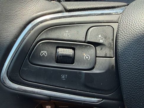 Used 2020 Buick Encore GX Select w/ Experience Buick Package FWD image 28