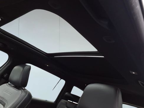 Used 2023 Jeep Grand Cherokee L Overland image 14