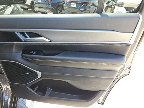 New 2026 Jeep Grand Wagoneer 4WD image 16