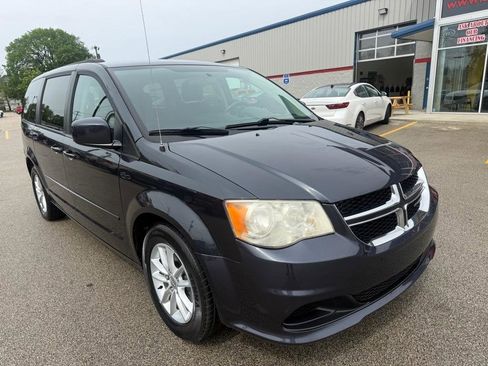 Used 2019 Dodge Grand Caravan GT FWD image 3