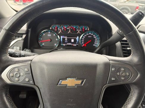 Used 2017 Chevrolet Suburban Premier AWD/4WD image 15
