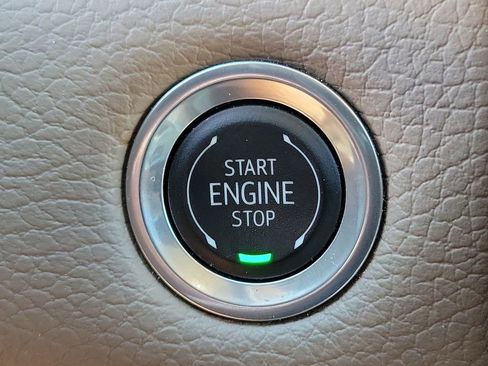 Used 2024 GMC Yukon Denali AWD/4WD image 35