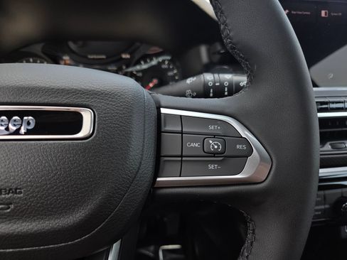 New 2026 Jeep Compass Latitude AWD/4WD image 19
