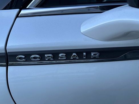 New 2026 Lincoln Corsair Premiere FWD image 7