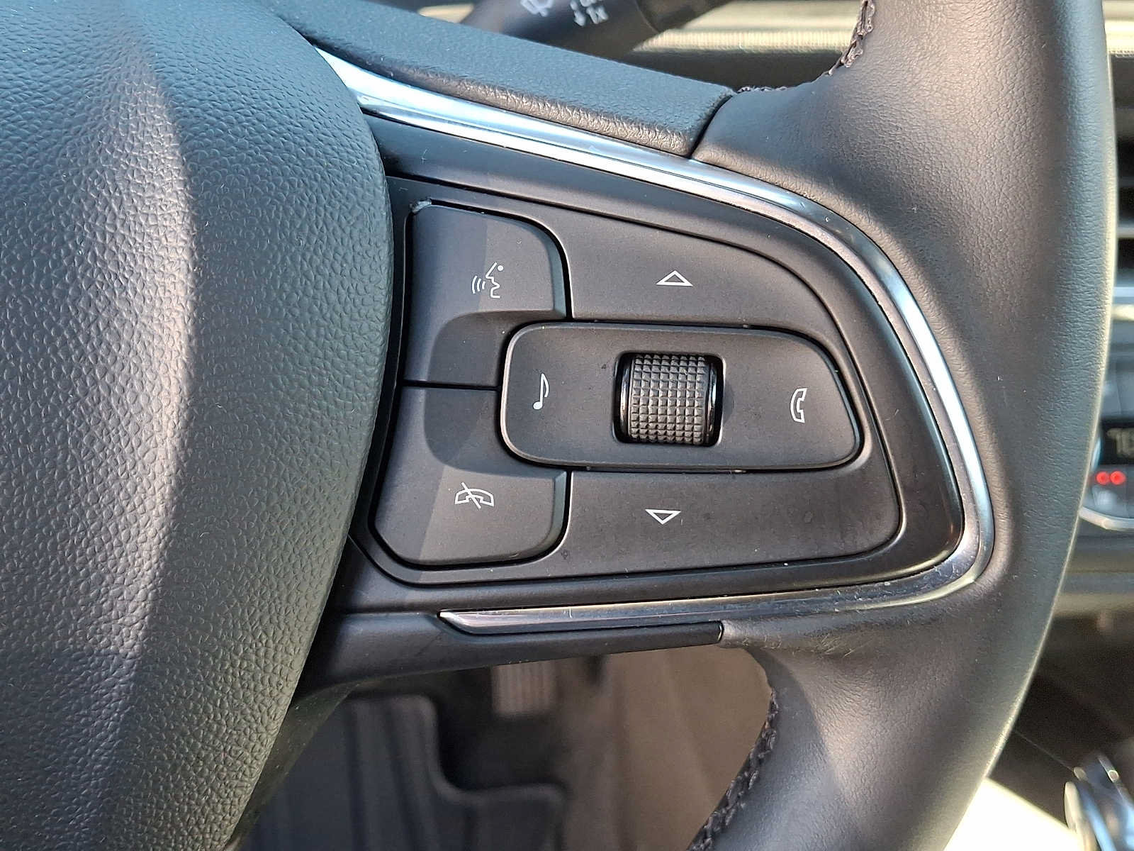 Used 2024 Buick Envista Preferred w/ Convenience I Package FWD image 21
