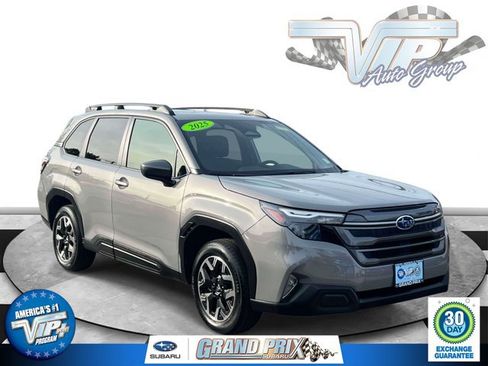 Certified 2025 Subaru Forester Premium AWD/4WD image 1