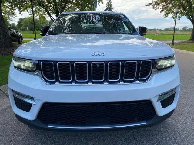Used 2022 Jeep Grand Cherokee Limited 4xe w/ Luxury Tech Group II AWD/4WD image 5