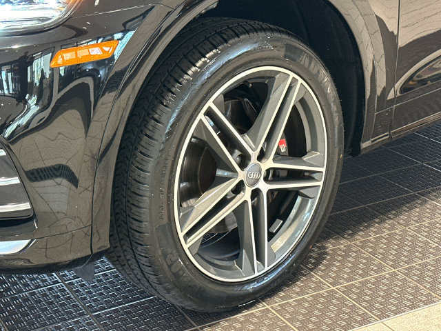 Used 2020 Audi SQ5 Premium Plus w/ Premium Plus Package AWD/4WD image 8