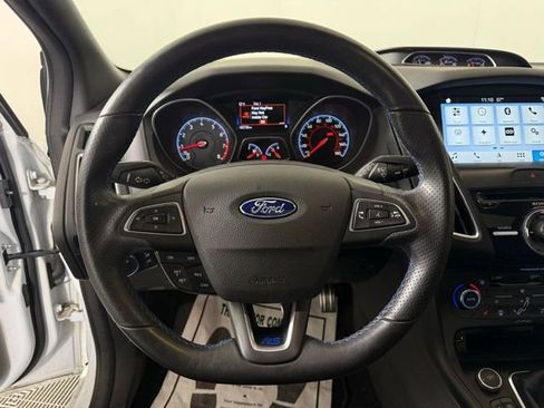Used 2017 Ford Focus RS image 35
