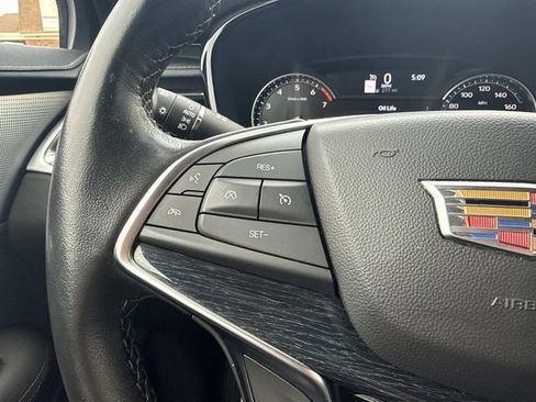 Certified 2024 Cadillac XT5 Premium Luxury AWD/4WD image 40
