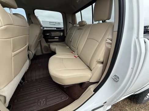 Used 2016 RAM 1500 Laramie w/ Convenience Group image 10