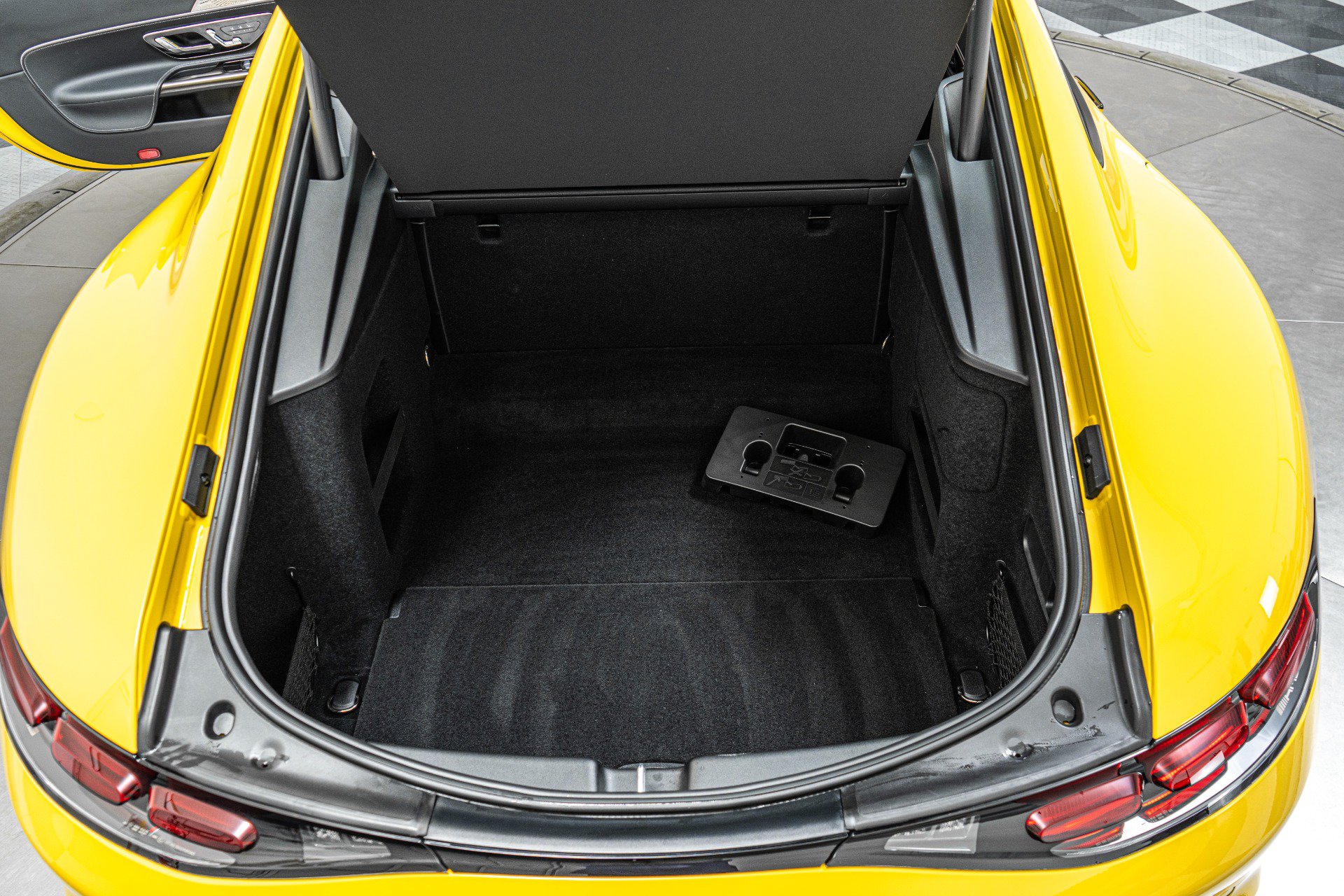 Used 2024 Mercedes-Benz AMG GT 63 image 18