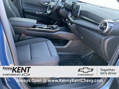 Used 2026 Chevrolet Equinox LT image 15