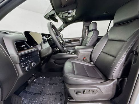 Used 2025 Chevrolet Tahoe LT AWD/4WD image 21
