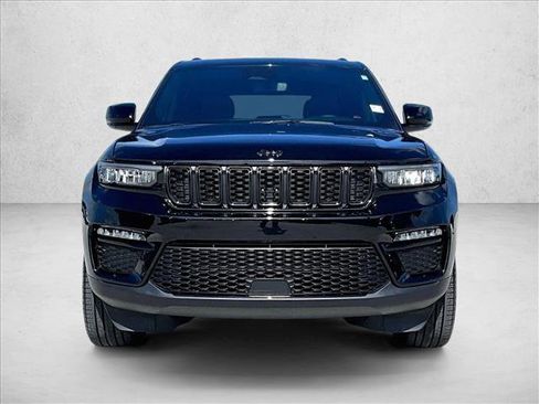 Used 2024 Jeep Grand Cherokee Limited w/ Black Appearance Package RWD image 3
